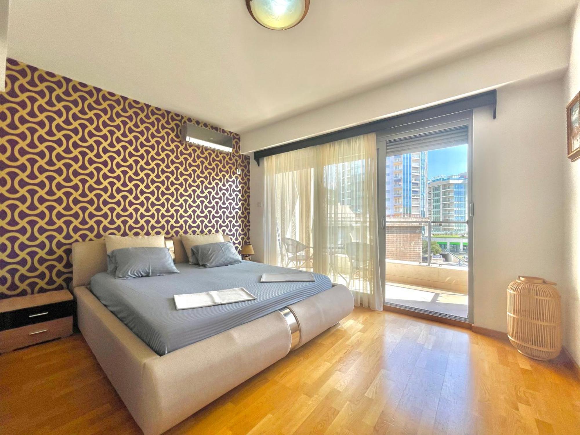Comfort Aleksic * Budua